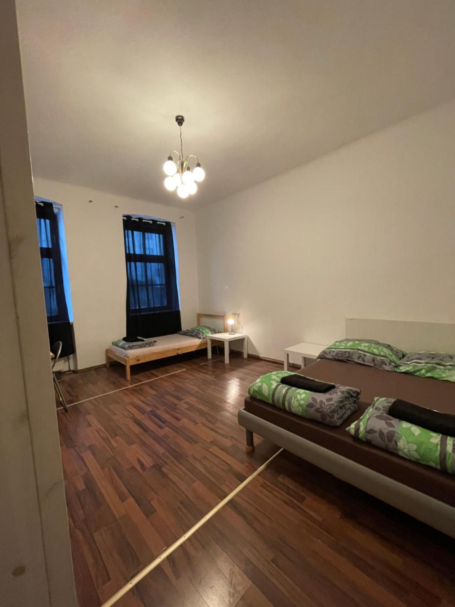 U6 Schoepfwerk Hostel 11 Wien Ngoại thất bức ảnh